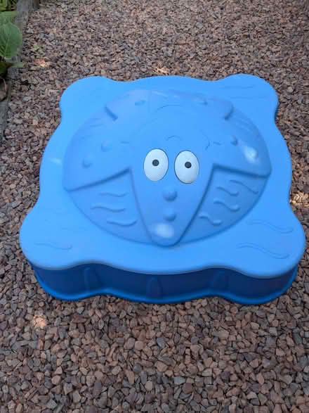 Photo of free ELC sandpit/waterplay (Hunt End B97) #1