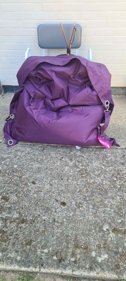 Photo of free Bean bag chair (Richings Park SL3) #1