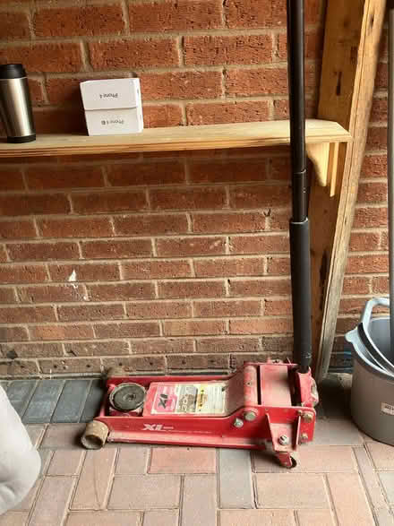 Photo of free large car jack (loughborough LE114TE) #2