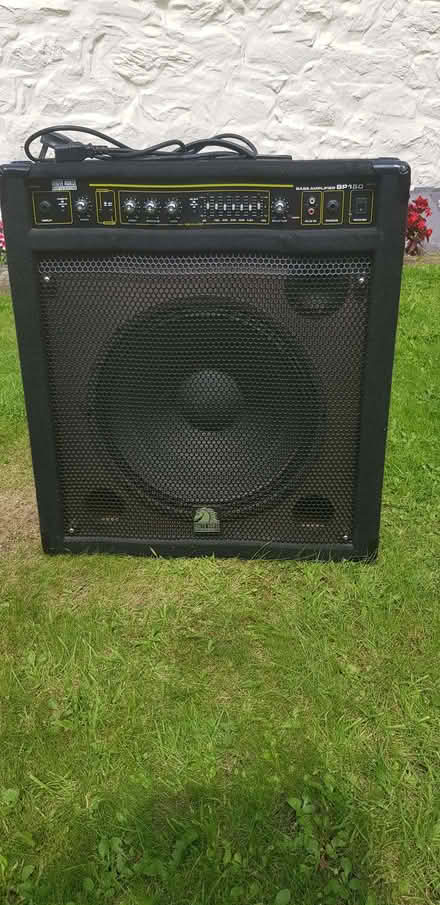 Photo of free 150 Watt Bass Guitar Amp (Bethesda LL57) #1