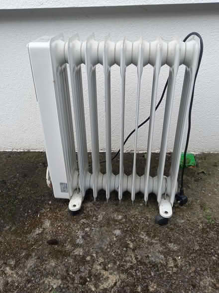 Photo of free Oil Heater (Dun Laoghaire) #2