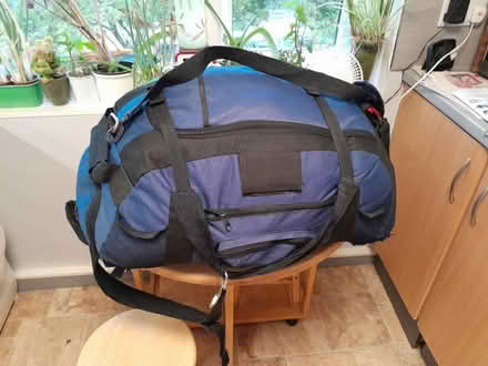 Photo of free Holdall spares or repair (OX10 Cholsey) #1