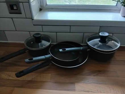 Photo of free Pans and saucepans (B26) #1