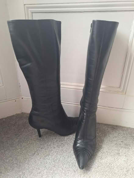 Photo of free Size 6 knee high boots (Maidstone town center ME15) #2