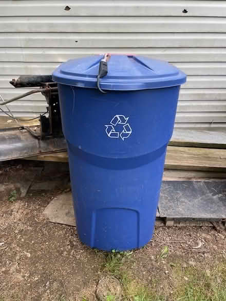 Photo of free garbage cans (Old Hurley) #2