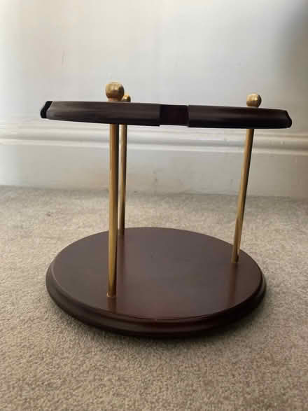 Photo of free Wine Decanter Stand (Claughton CH41) #1