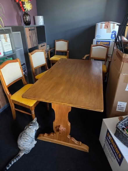 Photo of free Dinning table 4 chairs (Odddown bath BA22TU) #1