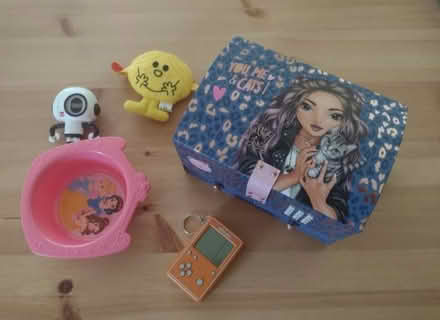 Photo of free Musical Jewelry Box + Other Toys (Shaw Side OL2) #1