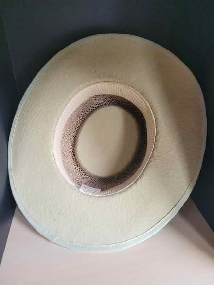 Photo of free Straw and cotton summer hat (Shenley Fields B29) #2