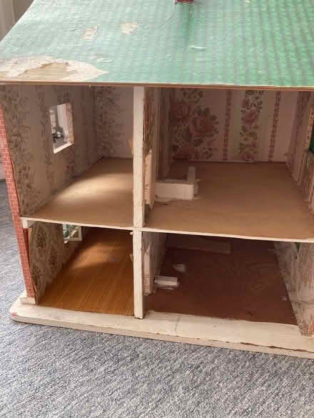 Photo of free Dolls House in need of renovation (Brightwell OX10) #2