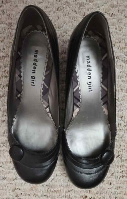 Photo of free Used shoes low pumps black womens 9 (Elmvale acres, Lynda lane park) #3