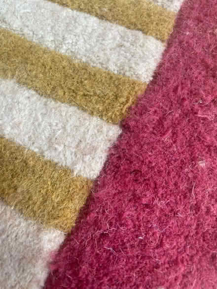Photo of free Scalloped Striped rug (Ruskin Park SE5) #3