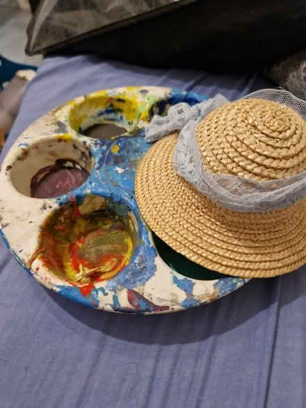 Photo of free Assorted craft things (Sainsburys GL52) #2