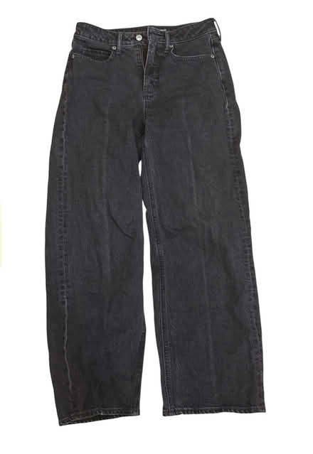 Photo of free Old Navy Woman’s Wide Legs Jeans (Brooklyn Storage) #1