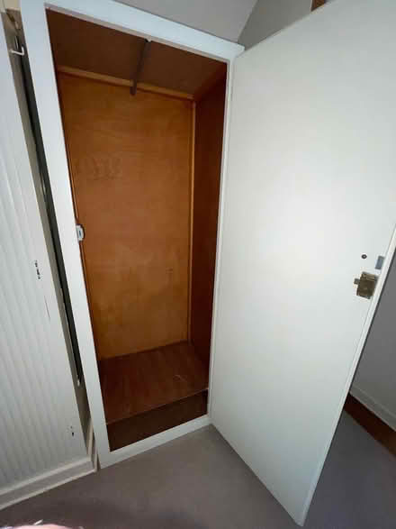 Photo of free White cupboard (Nottingham NG16) #3