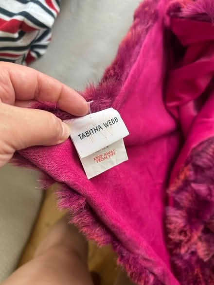 Photo of free Pink Throw (UB7 9EF) #3