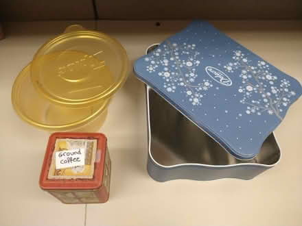 Photo of free Mugs and a plastic container (Foggy Bottom) #1