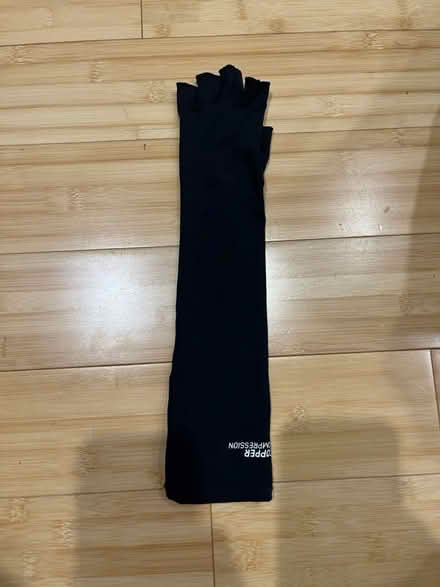 Photo of free Compression Glove (Fair Lawn, NJ) #1