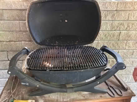 Photo of free charcoal bbq (Bloor & Jane) #2