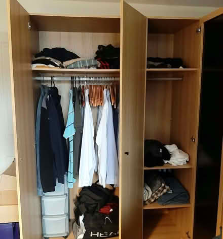 Photo of free Large (3-Door) Wardrobe (will be dismantled) (Calthorpe OX16) #2