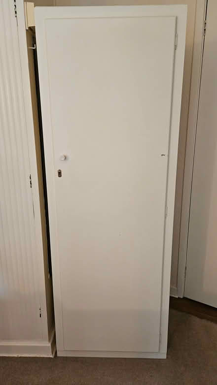 Photo of free White single wardrobe (NG17 8LE) #1