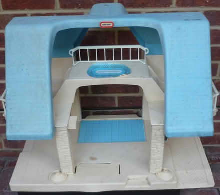 Photo of free Little tikes Dolls House (Chatham, ME5) #1