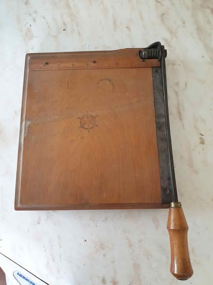 Photo of free Guillotine- old style (Letchworth SG6) #2