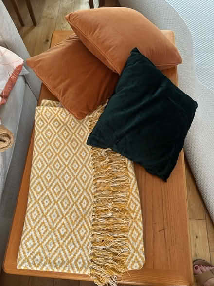 Photo of free Ikea blanket and 3 cushions (UB7 9EF) #1