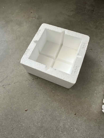 Photo of free Packing supplies/corner protectors (North Loop / Mpls) #1