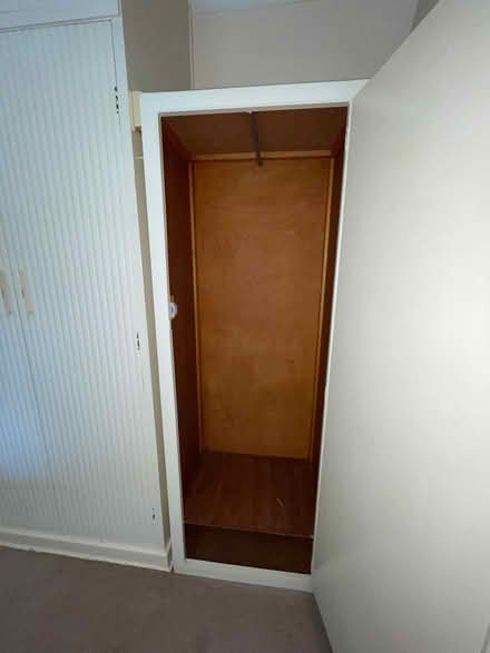 Photo of free White cupboard (Nottingham NG16) #4