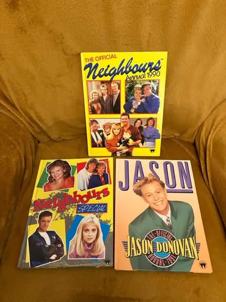 Photo of free Vintage neighbours books (SO53) #1