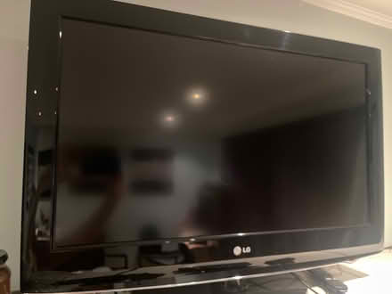 Photo of free lg tv (Shooters Hill SE18) #1