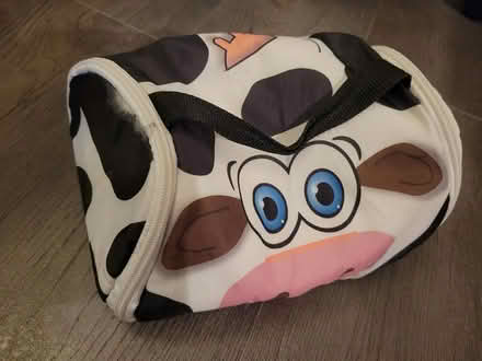 Photo of free Moo lunchbox (Tamworth) #1