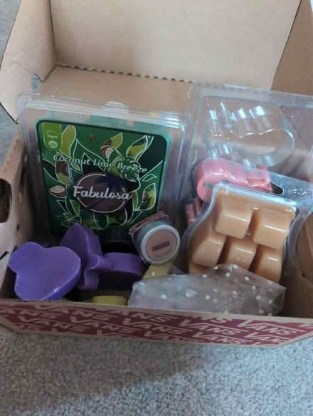Photo of free Various Wax Melts (Wood Farm OX3) #1