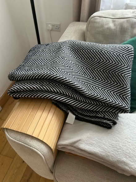 Photo of free Throw, Rug (UB7 9EF) #2