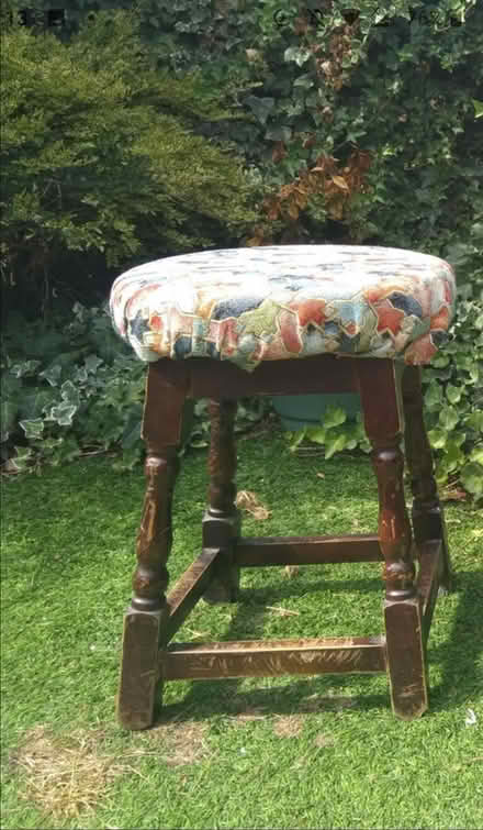 Photo of free Vintage Bar Stool (Leighton buzzard LU7) #1