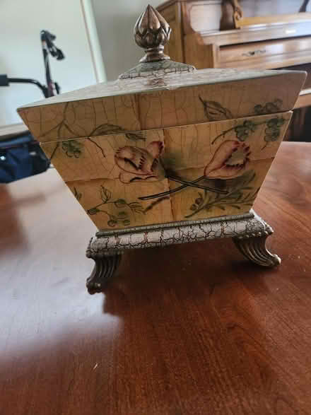 Photo of free Decorative container (southeast Fort Collins) #2