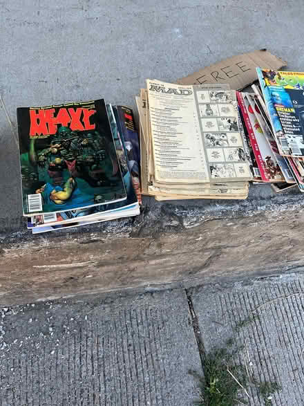 Photo of free Curb alert comic books magazines (Hintonburg) #2