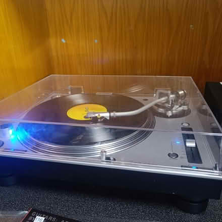 Photo of Record player (Northside of Dublin- Flexible) #1