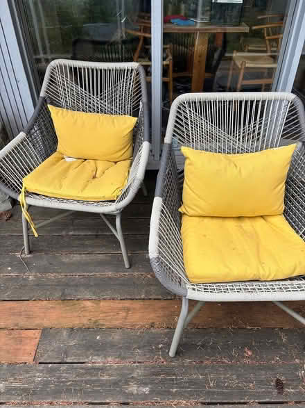 Photo of free Patio furniture (Samish hill) #1