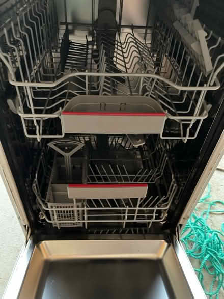 Photo of free Bosch Slimline Dishwasher (SO32) #2