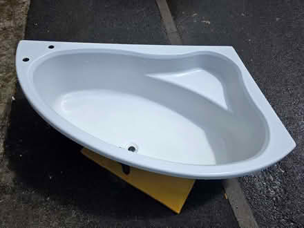 Photo of free Corner bath, with accessories! (Glynfach CF39) #1