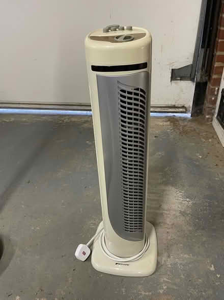 Photo of free Tower fan (Edenbridge TN8) #1