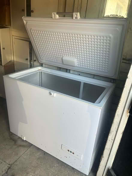 Photo of free chest freezer (Brasted Chart TN16) #1