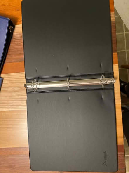 Photo of free 1.5 inch 3 ring binder (S Section) #1