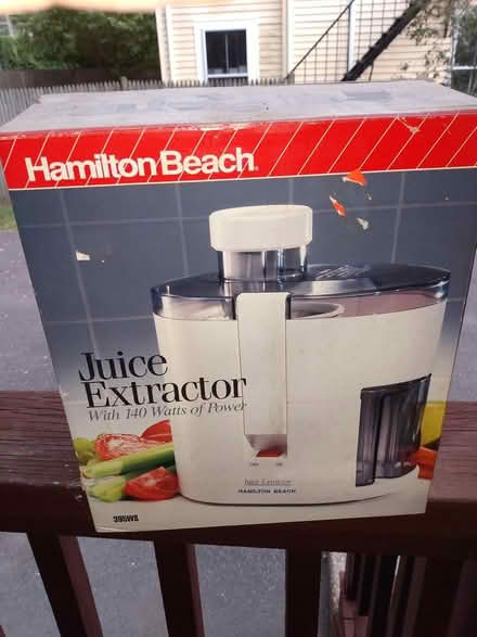 Photo of free Hamilton Beach juice extractor (Cambridge, Porter Square) #1