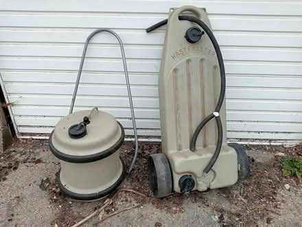 Photo of free waste water, and water carriers (LS7 Chapel Allerton) #1