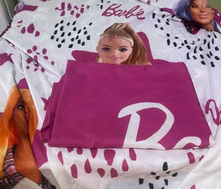 Photo of free Barbie quilt set (Llnyclys) #1