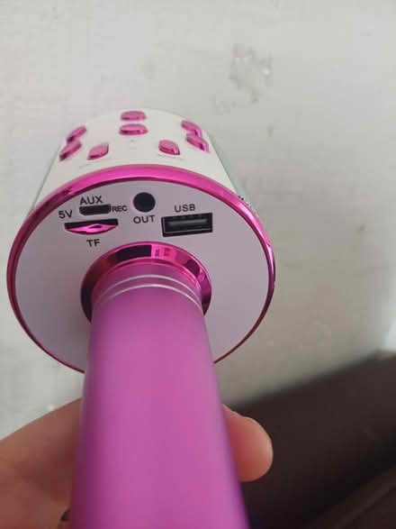 Photo of free Bluetooth Karoake microphone (GL4) #2