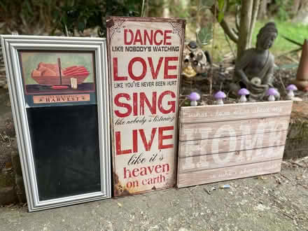 Photo of free signs and blackboard (Northwood HA4) #1